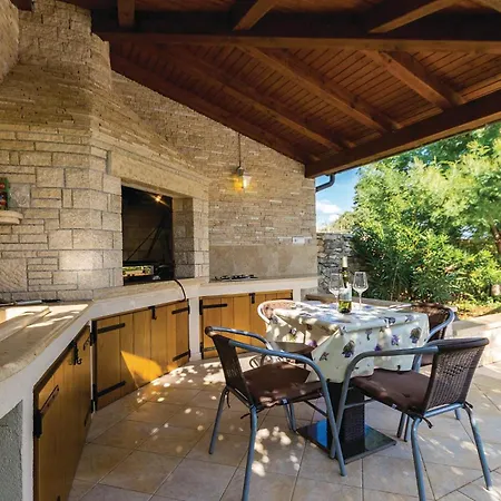 Stunning In With Outdoor Swimming Pool * Sisan